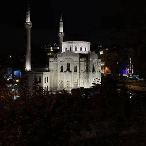 https://aram-nenessa.istanbul-turkeyhotels.com